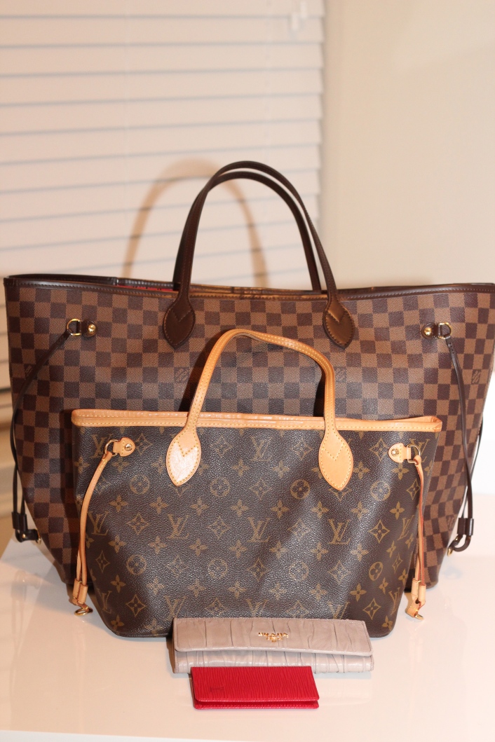 Designer Handbag Review//Louis Vuitton Neverfull GM & PM | StyleJourneyS