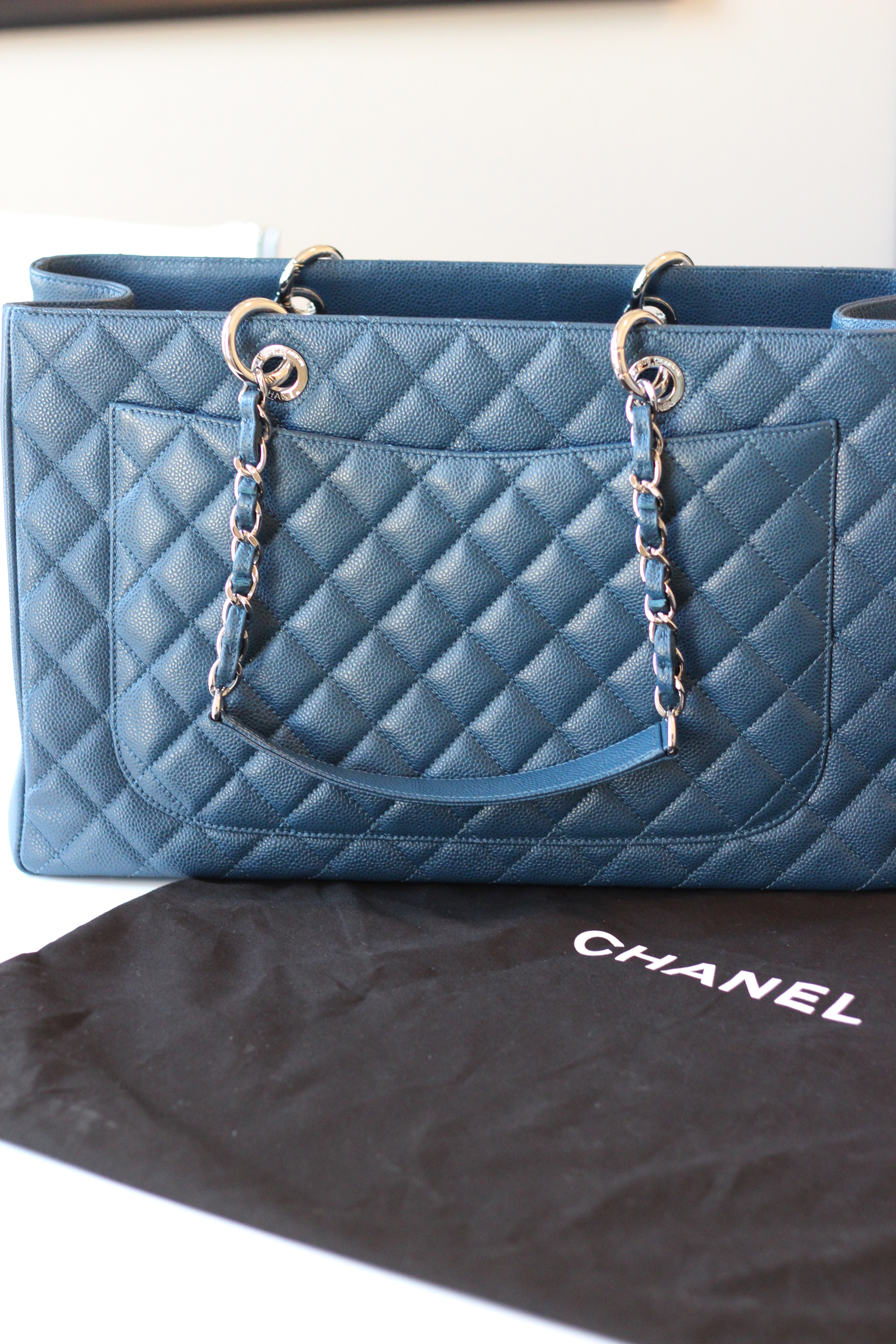 Chanel GST and GST XL or maxi size comparison , review and witch one to buy  